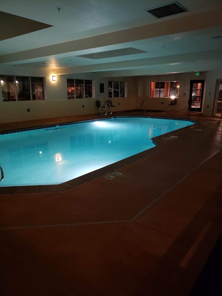 Best Western Snowcap Lodge Cle Elum Buitenkant foto